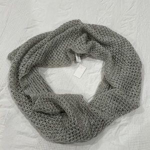 LOFT infinity scarf NWT
